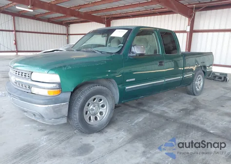 2000 Chevrolet Silverado 1500 Ls z USA, uszkodzony, nr VIN 2GCEC19V7Y1322832